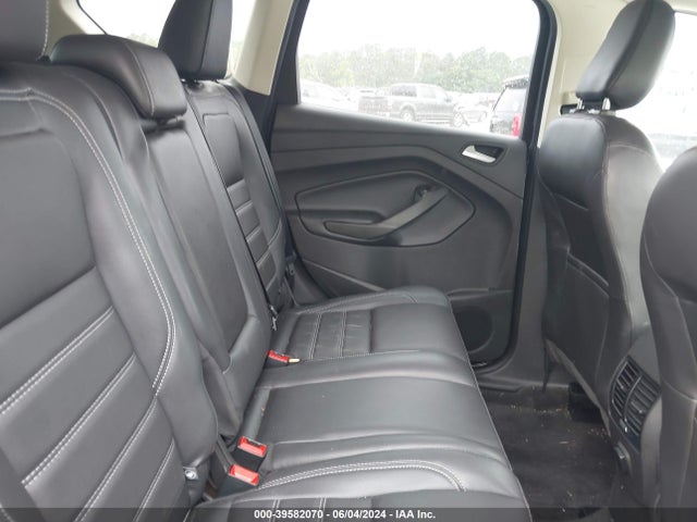 1FMCU0HD4JUB60459 Ford ESCAPE SEL