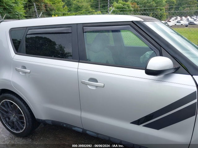KIA Soul 2016 KNDJN2A20G7855302 Image 12