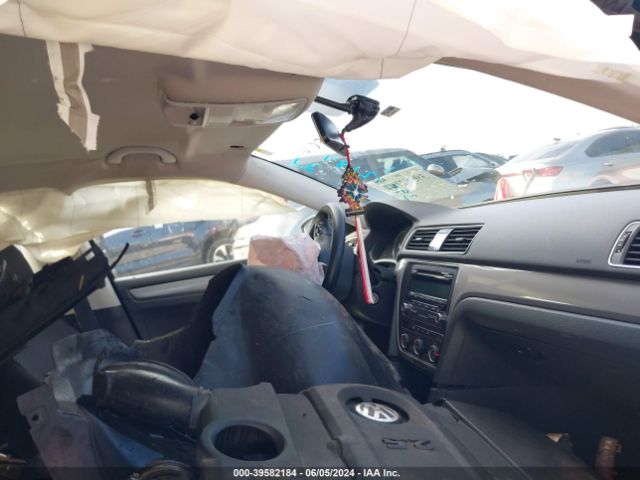 1VWAP7A34EC003276 Volkswagen Passat 2.5l S