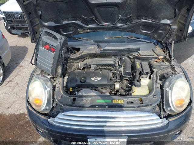 2007 MINI COOPER WMWMF33587TL68666 Photo 9