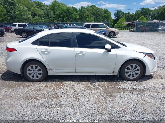 Toyota COROLLA LE 2022 JTDEPMAEXN3010821 Image 13