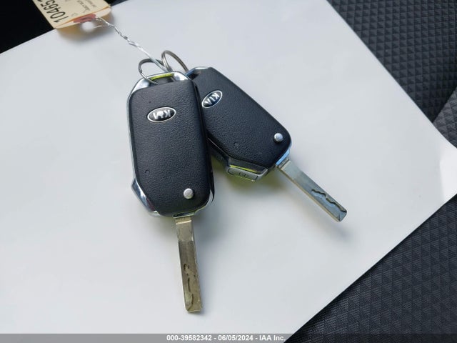 KIA SOUL LX 2020 KNDJ23AU4L7104651 Image 11