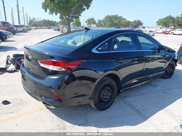 Hyundai SONATA SE 2019 5NPE24AF8KH740699 Image 4