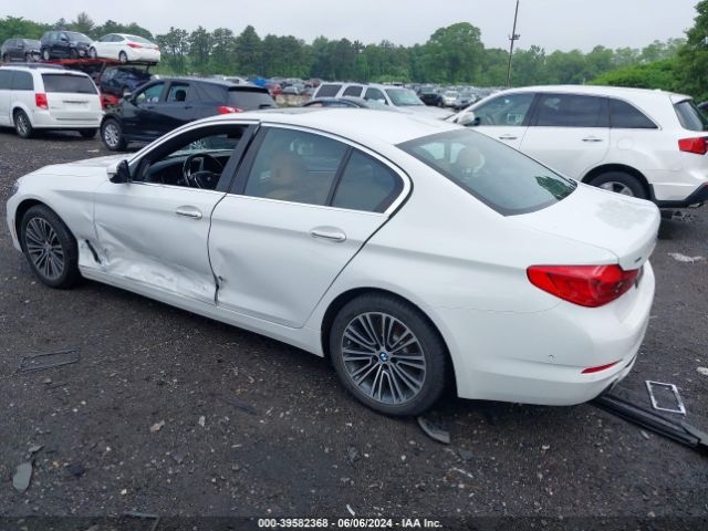 WBAJA7C37HG907084 BMW 530i Xdrive