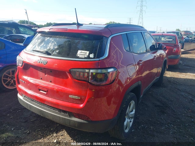 Jeep Compass Latitude 4x4 2018 3C4NJDBB3JT308096 Image 4