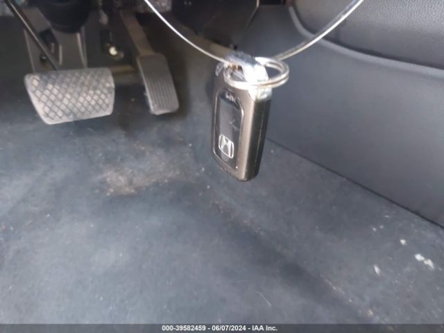 1HGCV1F13KA087220 Honda ACCORD LX