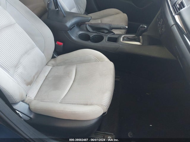 Mazda Mazda3 I Touring 2014 JM1BM1V74E1171702 Image 5