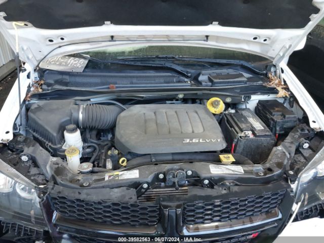 2C4RDGBG7JR222332 Dodge Grand Caravan Se Plus