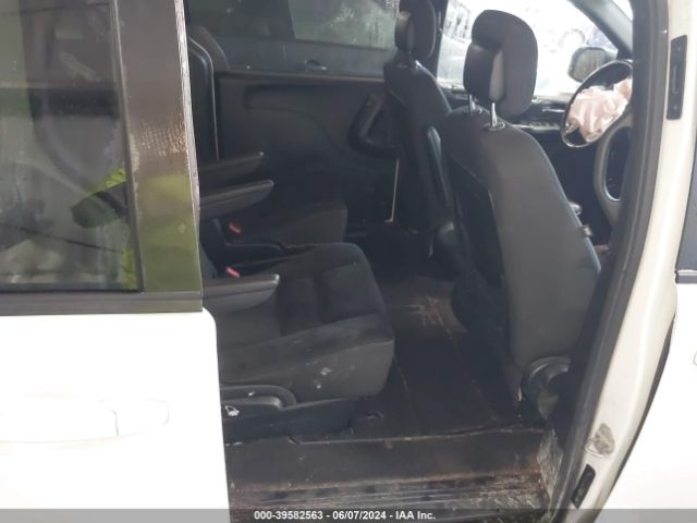 2C4RDGBG7JR222332 Dodge Grand Caravan Se Plus