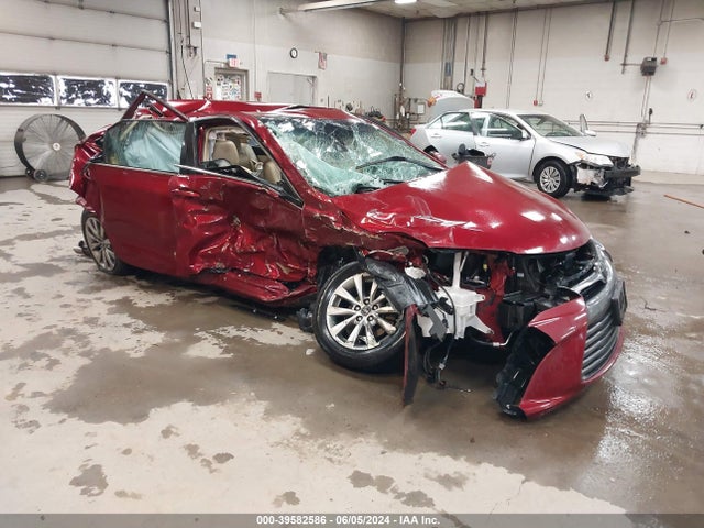 Toyota CAMRY XLE 2016 4T1BF1FK7GU594932 головне зображення