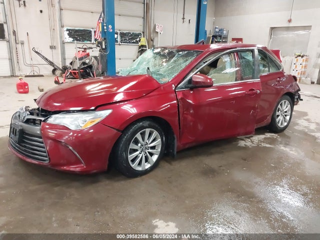 Toyota CAMRY XLE 2016 4T1BF1FK7GU594932 Image 2