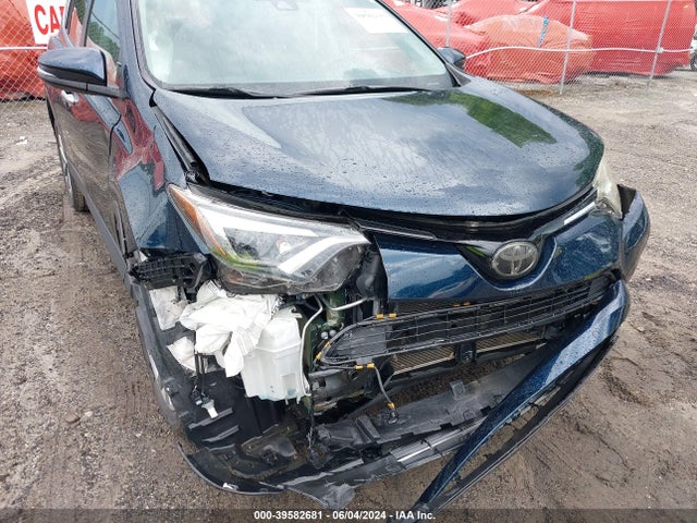 Toyota Rav4 Limited 2017 2T3YFREV2HW319370 Image 6