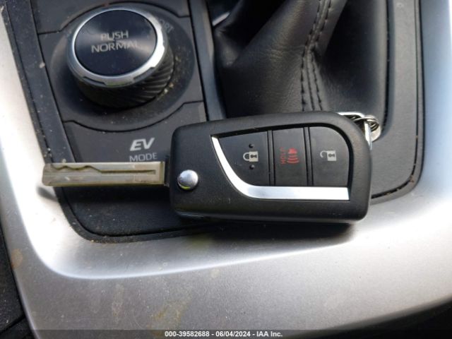 JTMLWRFV4ND563619 Toyota Rav4 Le Hybrid
