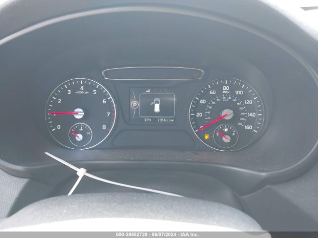 5XYPG4A32HG300235 KIA Sorento 2.4l L