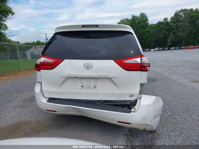Toyota Sienna Le 8 Passenger 2015 5TDKK3DC7FS684883 Image 17