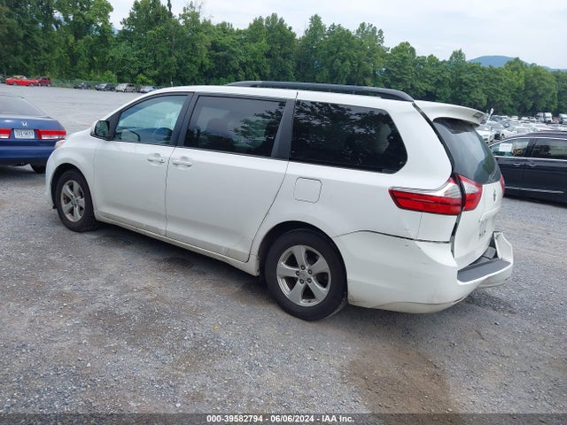 Toyota Sienna Le 8 Passenger 2015 5TDKK3DC7FS684883 Image 3