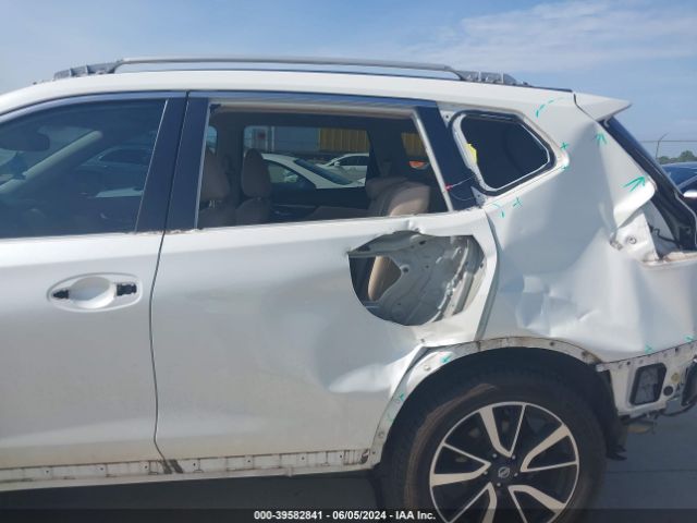 5N1AT2MT6LC772805 Nissan Rogue Sl Fwd