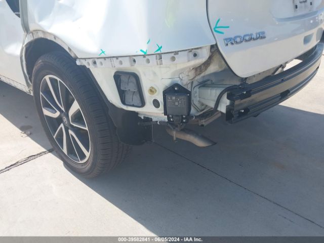 5N1AT2MT6LC772805 Nissan Rogue Sl Fwd