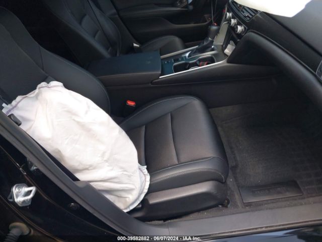 1HGCV1F33NA051761 Honda Accord Sport