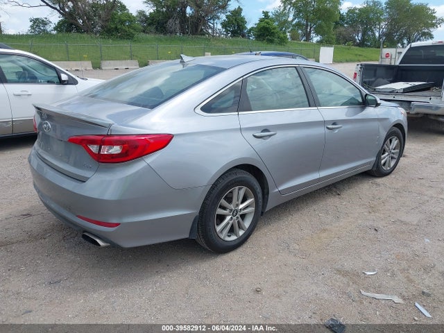 Hyundai SONATA ECO 2015 5NPE24AA6FH144064 Image 4