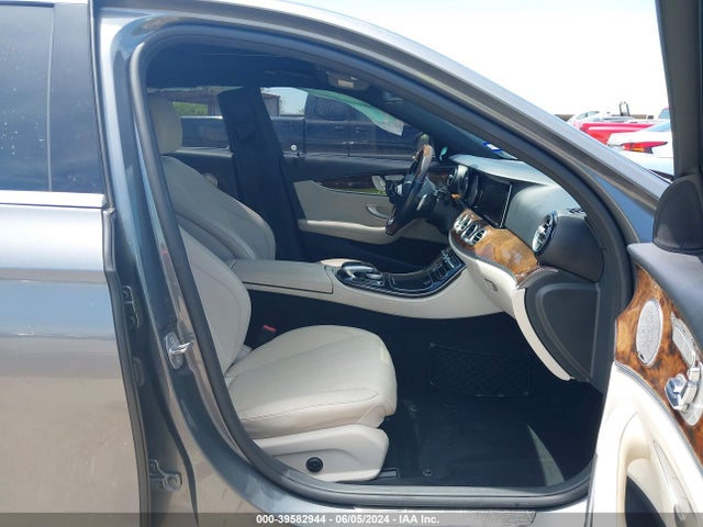 WDDZF4JB9HA214901 Mercedes-Benz E 300