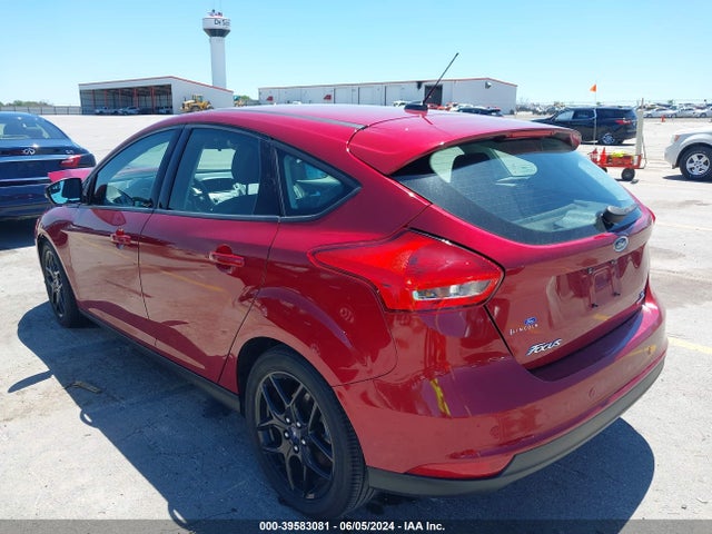 Ford FOCUS SE 2016 1FADP3K26GL377766 Image 3