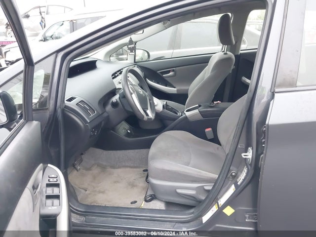 Toyota Prius Three 2014 JTDKN3DU2E1765642 Image 5