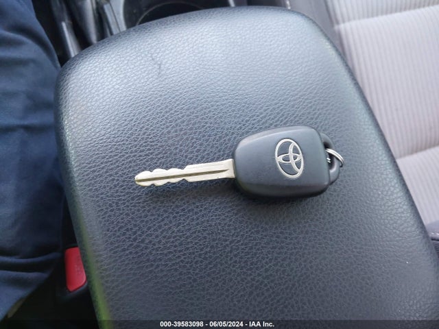 Toyota Rav4 Xle 2015 JTMWFREV6FD070718 Image 11