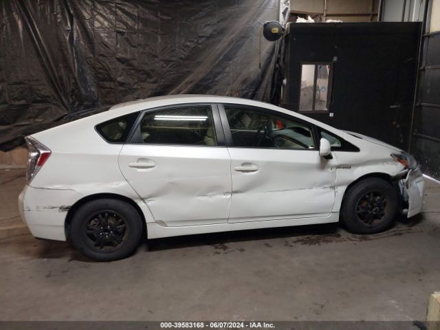 JTDKN3DU4F0439185 Toyota Prius Four