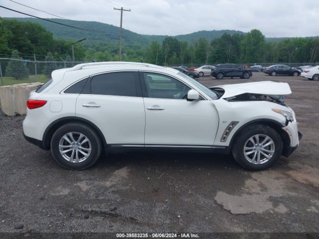JN8CS1MW5HM416212 Infiniti QX70