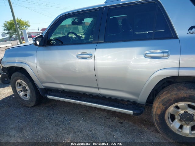 Toyota 4runner Sr5 Premium 2018 JTEBU5JR5J5523652 Image 15