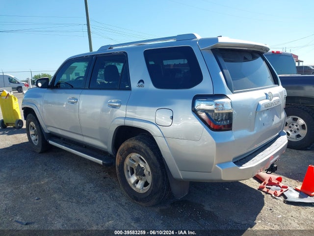 Toyota 4runner Sr5 Premium 2018 JTEBU5JR5J5523652 Image 3