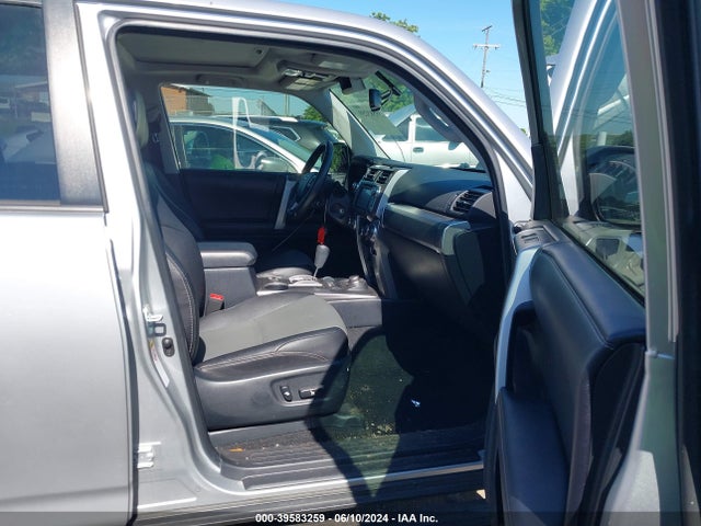 Toyota 4runner Sr5 Premium 2018 JTEBU5JR5J5523652 Image 5