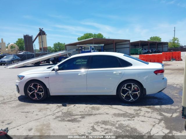 1VWMA7A34NC006001 Volkswagen Passat 2.0t R-line