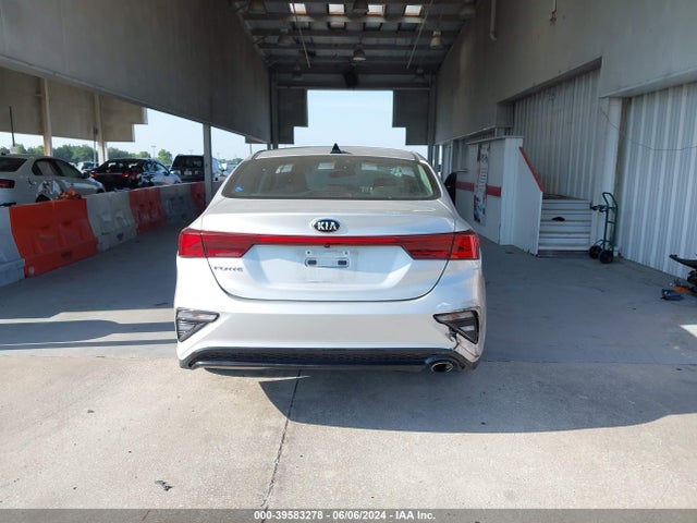KIA Forte Lxs 2019 3KPF24AD7KE117212 Image 17