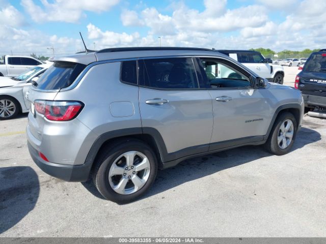3C4NJCBB4KT652242 Jeep Compass Latitude Fwd