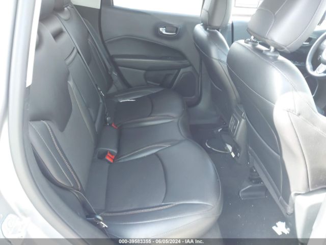 3C4NJCBB4KT652242 Jeep Compass Latitude Fwd