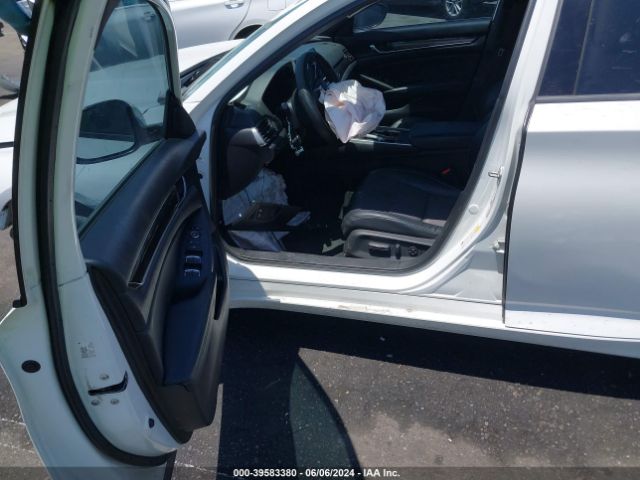 1HGCV1F32JA238919 Honda Accord Sport