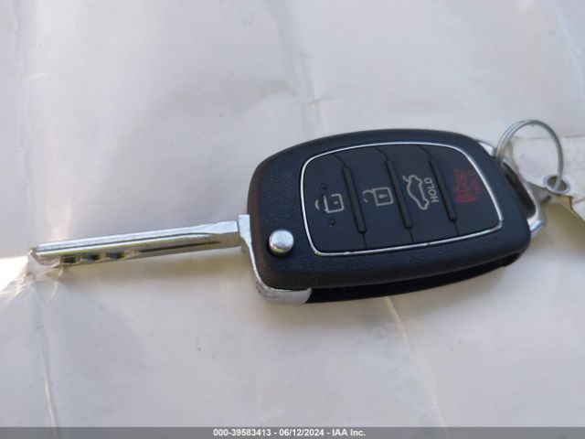 5NPE24AF0FH010565 Hyundai SONATA SE