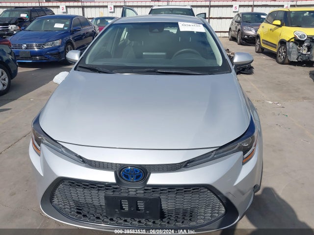 Toyota Corolla Hybrid Le 2022 JTDEAMDE9NJ057315 Image 13
