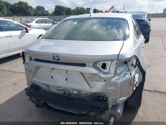 Toyota Corolla Hybrid Le 2022 JTDEAMDE9NJ057315 Image 17