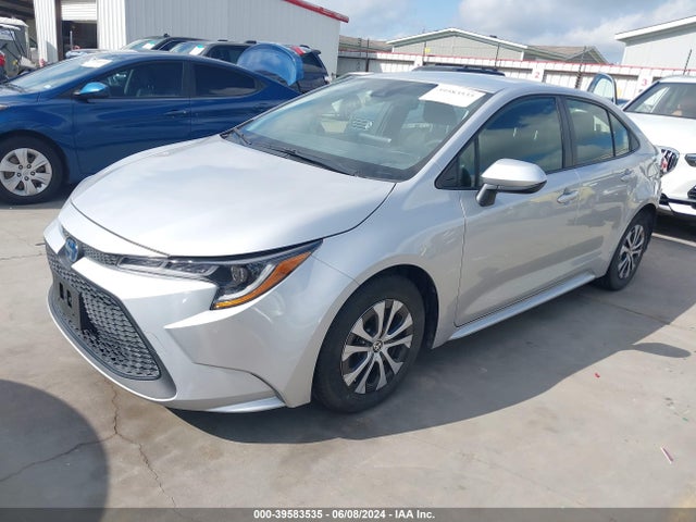 Toyota Corolla Hybrid Le 2022 JTDEAMDE9NJ057315 Image 2