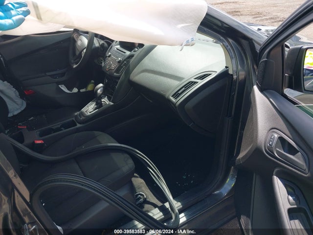 Ford FOCUS S 2017 1FADP3E20HL323196 Image 5