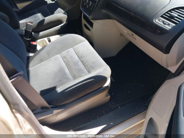 2C4RDGBG3ER379880 Dodge Grand Caravan Se