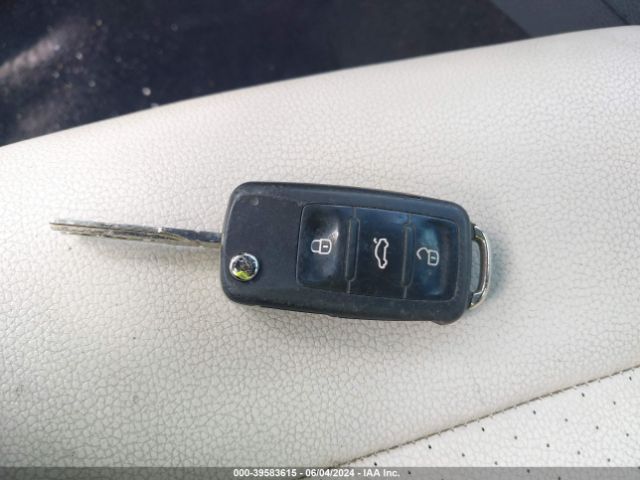 3VWD17AJ4GM241501 Volkswagen Jetta 1.8t Sport