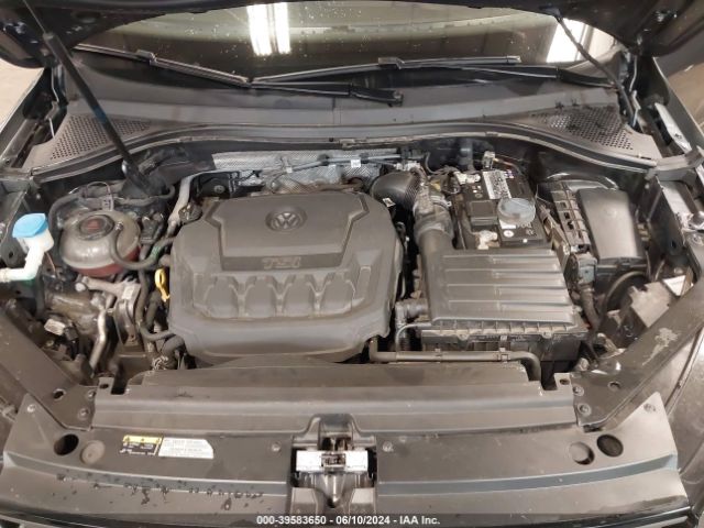3VV2B7AX2MM088996 Volkswagen Tiguan 2.0t Se/2.0t Se R-line Black/2.0t Sel
