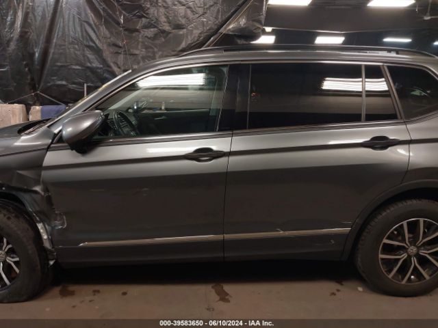 3VV2B7AX2MM088996 Volkswagen Tiguan 2.0t Se/2.0t Se R-line Black/2.0t Sel
