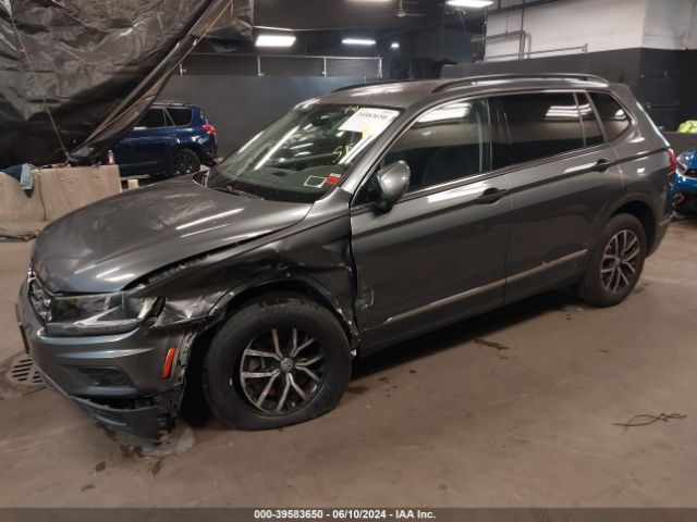 3VV2B7AX2MM088996 Volkswagen Tiguan 2.0t Se/2.0t Se R-line Black/2.0t Sel