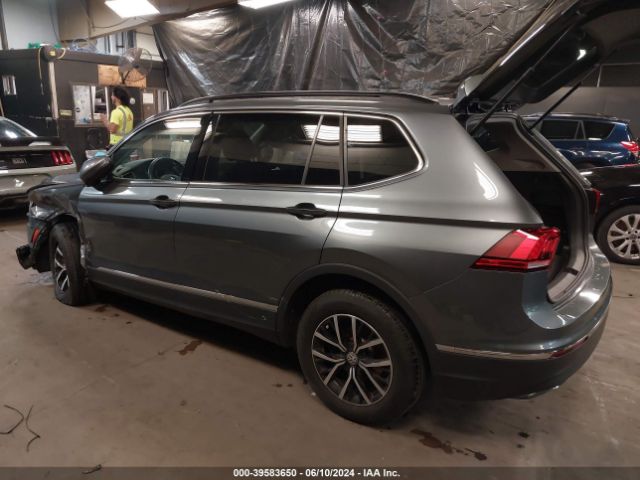 3VV2B7AX2MM088996 Volkswagen Tiguan 2.0t Se/2.0t Se R-line Black/2.0t Sel