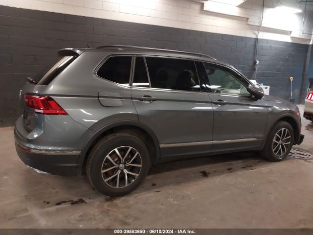 3VV2B7AX2MM088996 Volkswagen Tiguan 2.0t Se/2.0t Se R-line Black/2.0t Sel